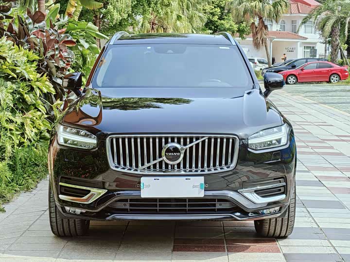 Фото 2 - Volvo XC90