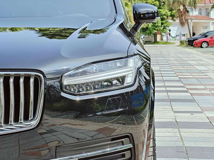 Фото 3 - Volvo XC90