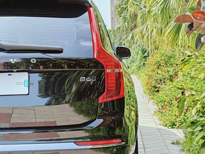 Фото 4 - Volvo XC90