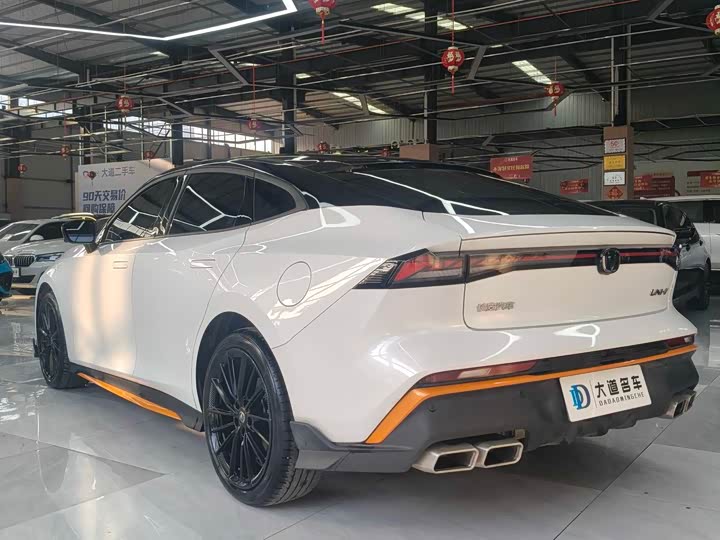 Фото 4 - Changan UNI-V