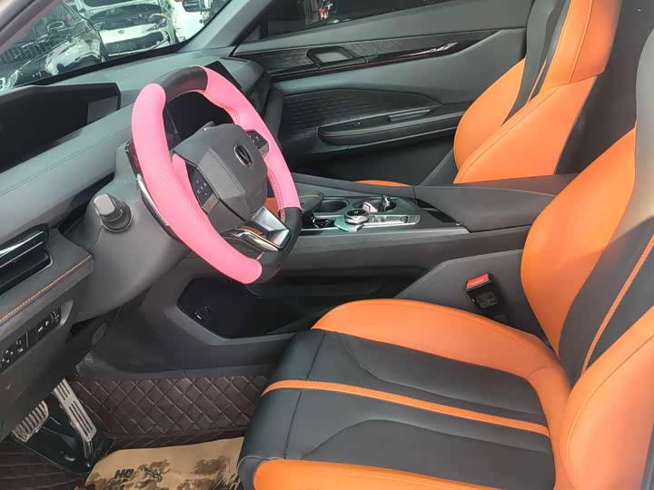 Фото 7 - Changan UNI-V