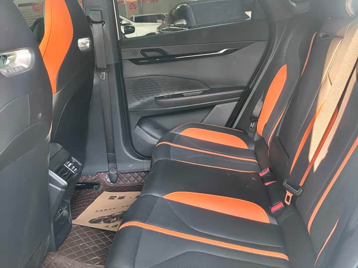 Фото 9 - Changan UNI-V