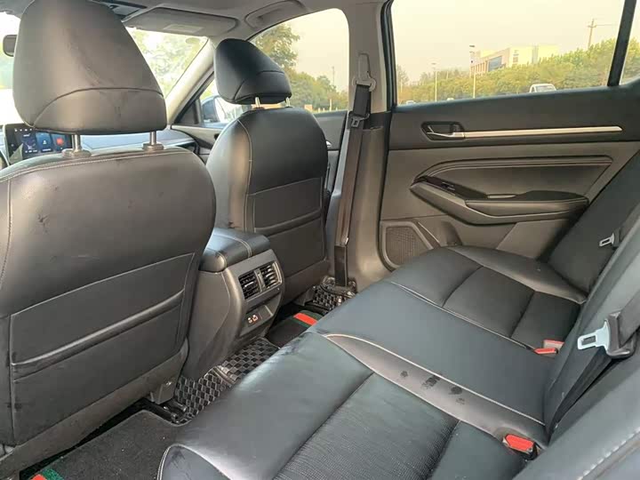 Фото 15 - Nissan Teana