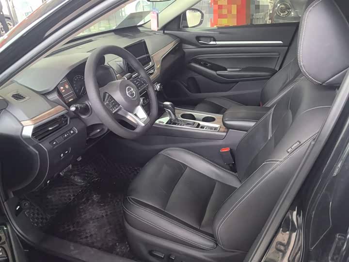 Фото 17 - Nissan Teana