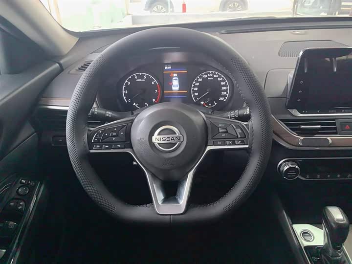 Фото 4 - Nissan Teana