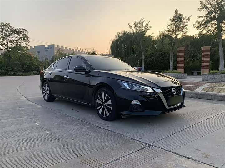 Фото 8 - Nissan Teana