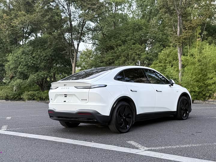 Фото 5 - Nio Onvo L60