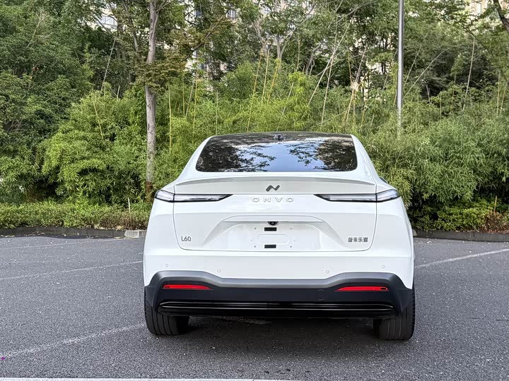 Фото 6 - Nio Onvo L60