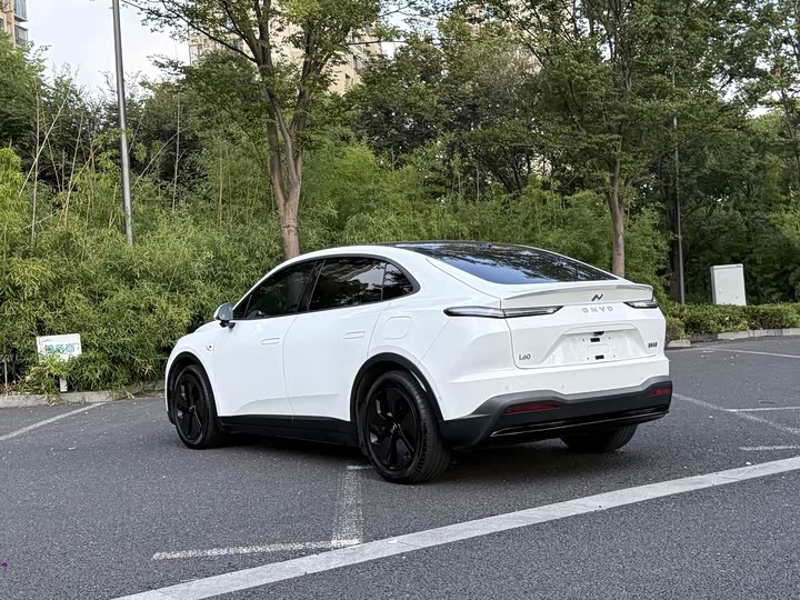 Фото 7 - Nio Onvo L60