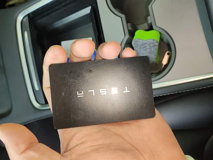 Фото 12 - Tesla Model Y