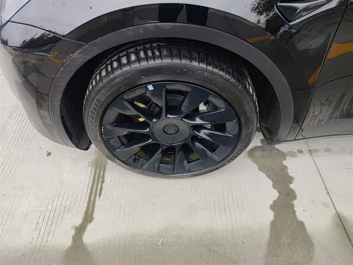 Фото 5 - Tesla Model Y