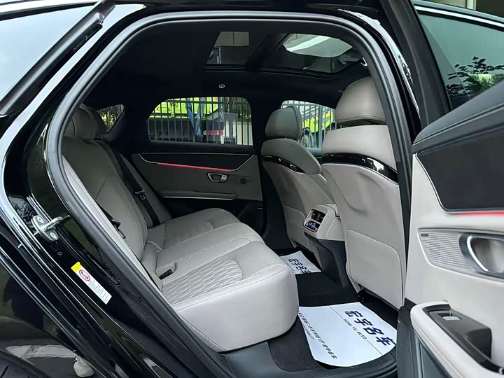 Фото 20 - BYD Han