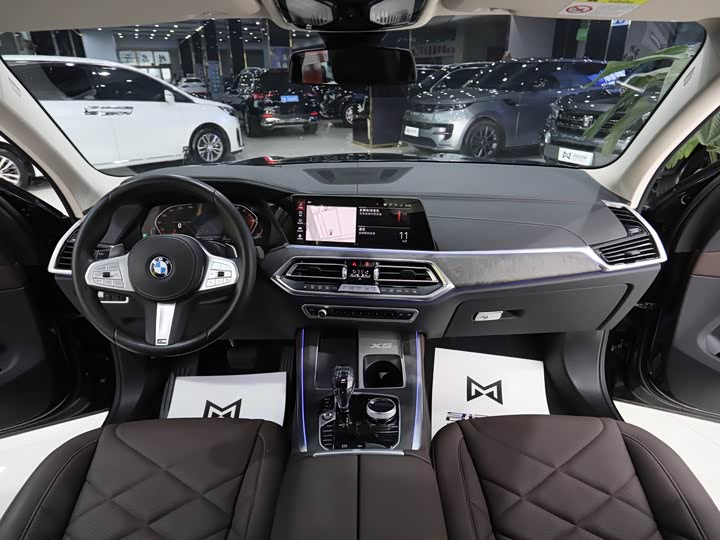 Фото 12 - BMW X5