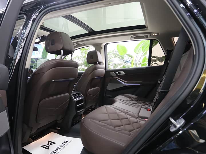 Фото 14 - BMW X5