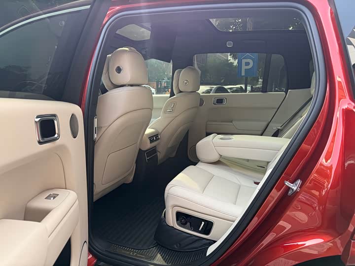 Фото 8 - LiXiang L7