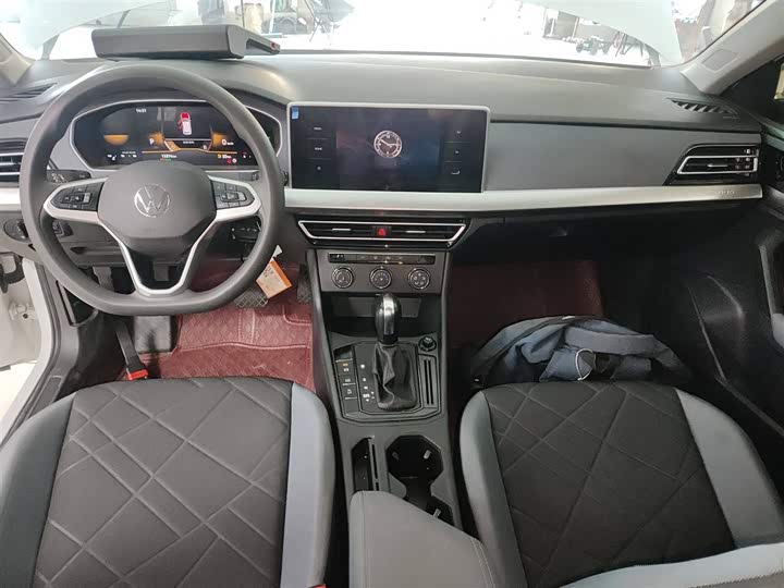 Фото 10 - Volkswagen Lavida