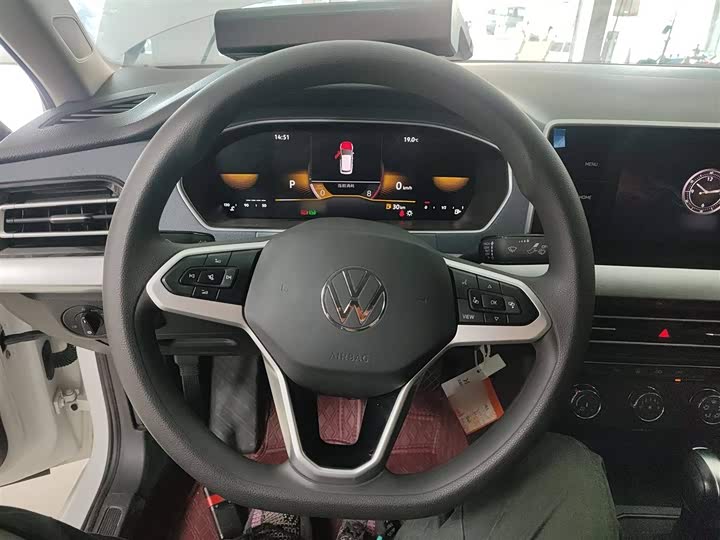 Фото 11 - Volkswagen Lavida