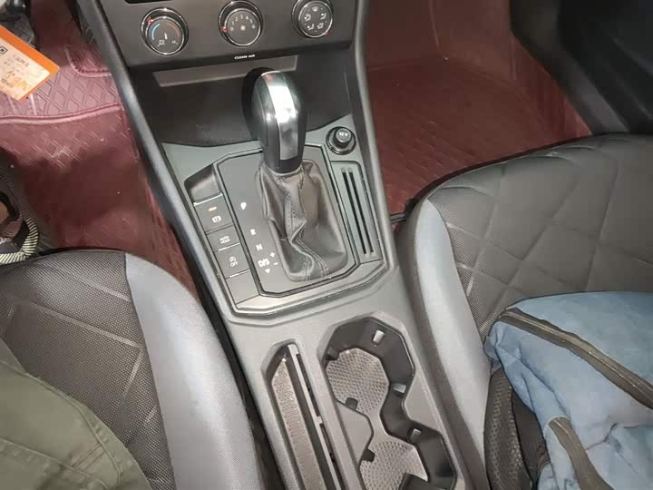 Фото 14 - Volkswagen Lavida