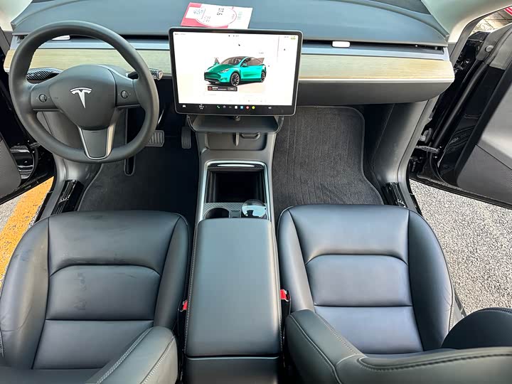 Фото 11 - Tesla Model Y