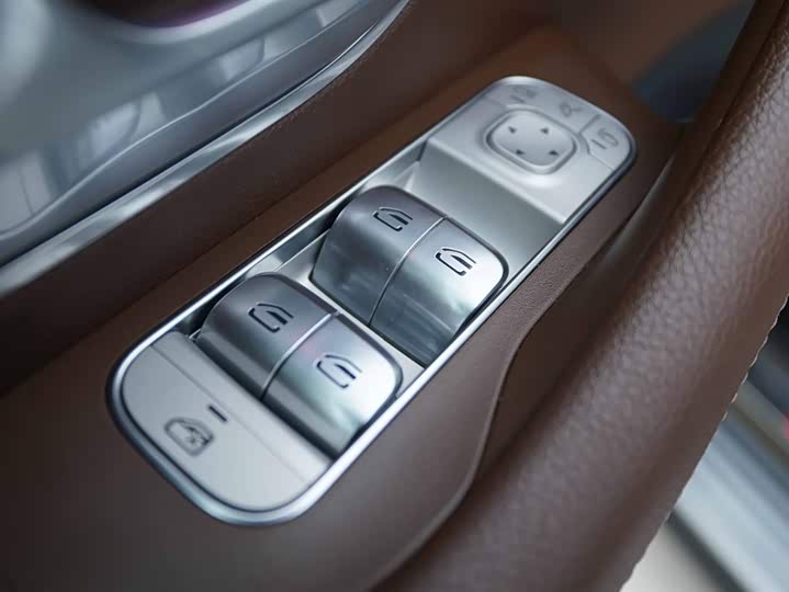 Фото 9 - Mercedes-Benz GLS-Class