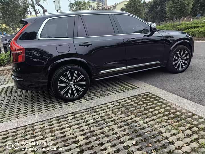 Фото 5 - Volvo XC90