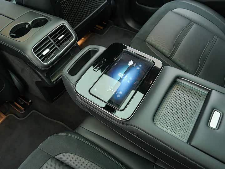 Фото 18 - Mercedes-Benz GLE-Class AMG