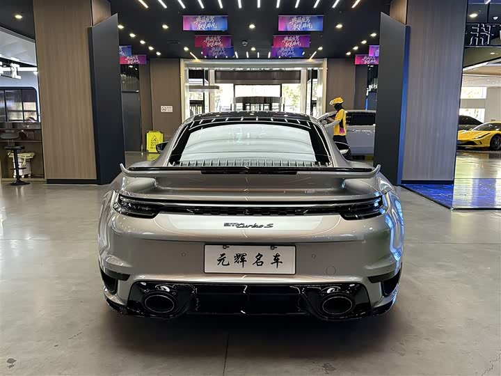 Фото 14 - Porsche 911