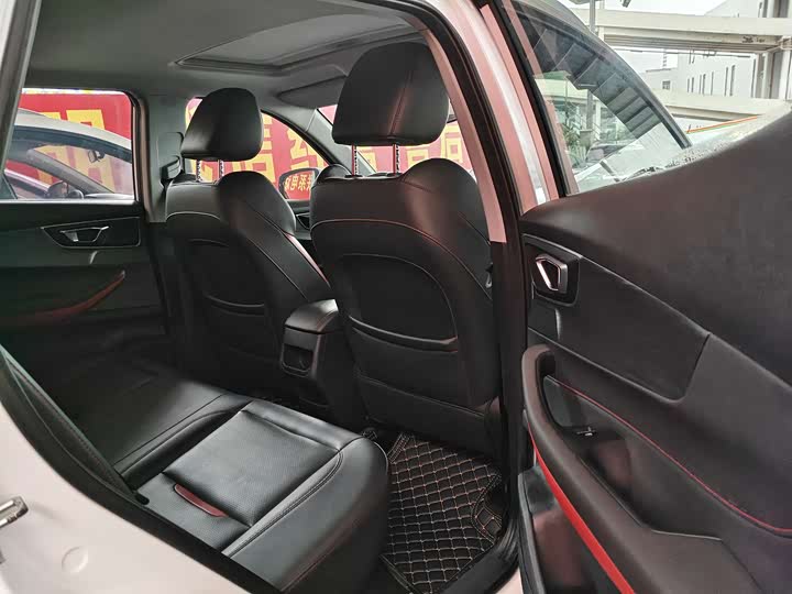 Фото 8 - Chery Tiggo 5x