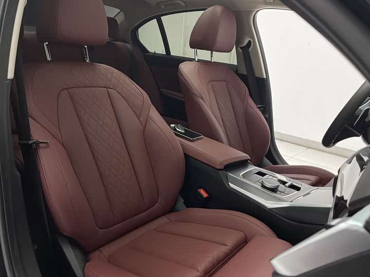 Фото 36 - BMW 3 Series