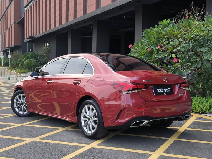 Фото 17 - Mercedes-Benz A-Class