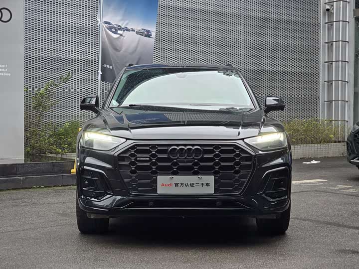 Фото 2 - Audi Q5L