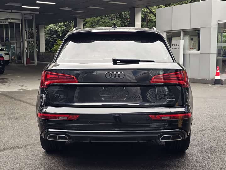 Фото 5 - Audi Q5L