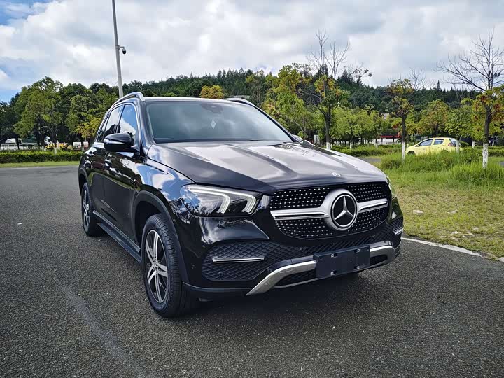 Фото 3 - Mercedes-Benz GLE-Class