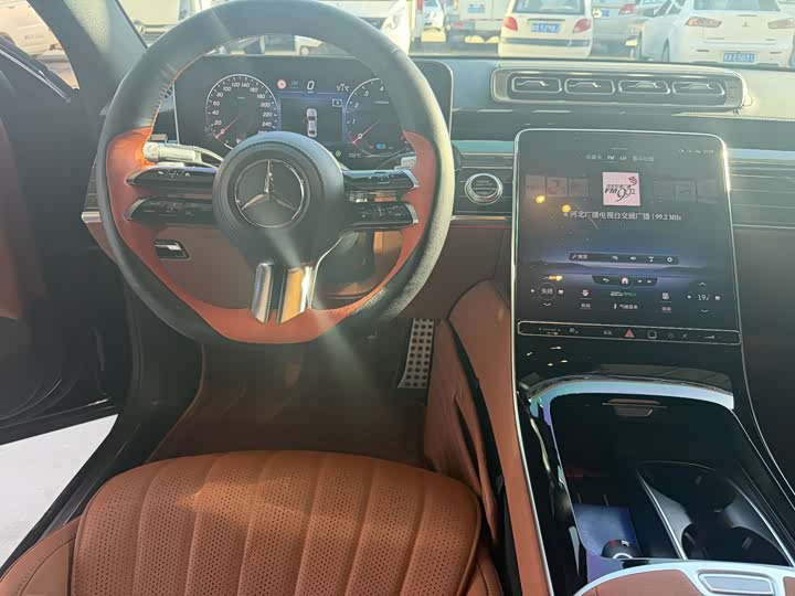 Фото 11 - Mercedes-Benz S-Class