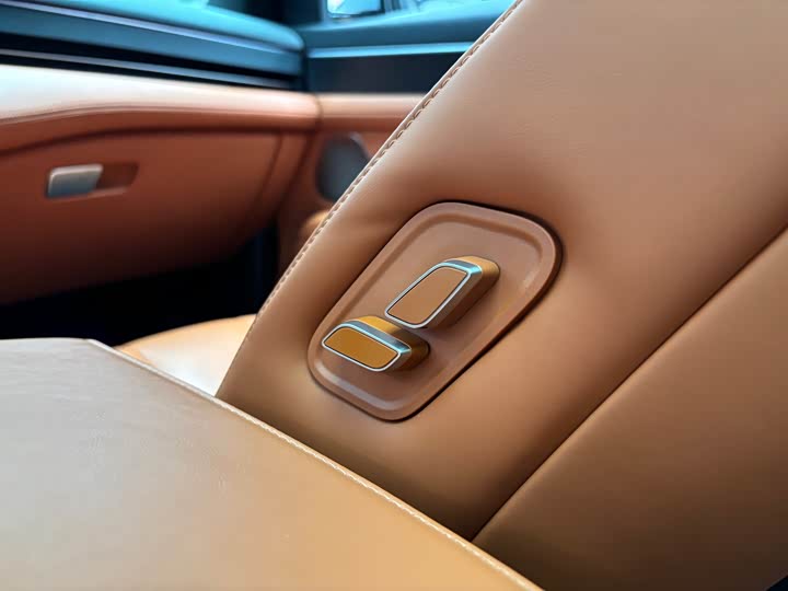 Фото 10 - Aito M7