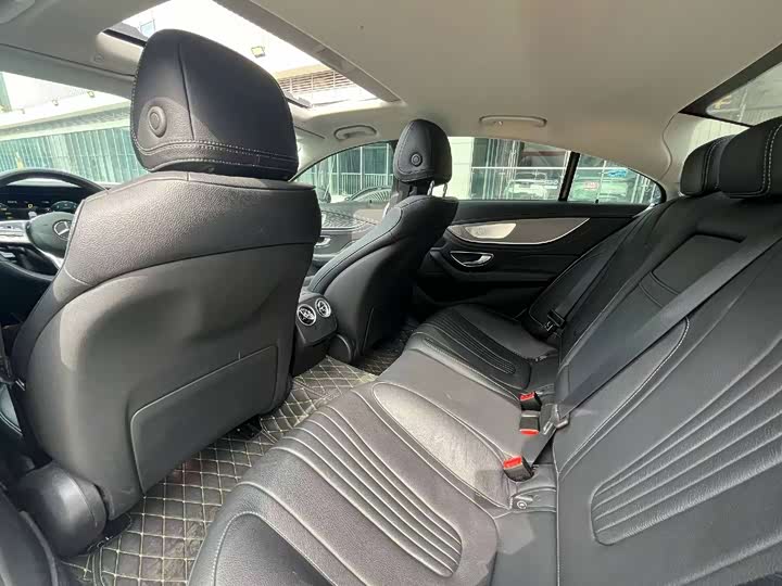 Фото 13 - Mercedes-Benz CLS-Class