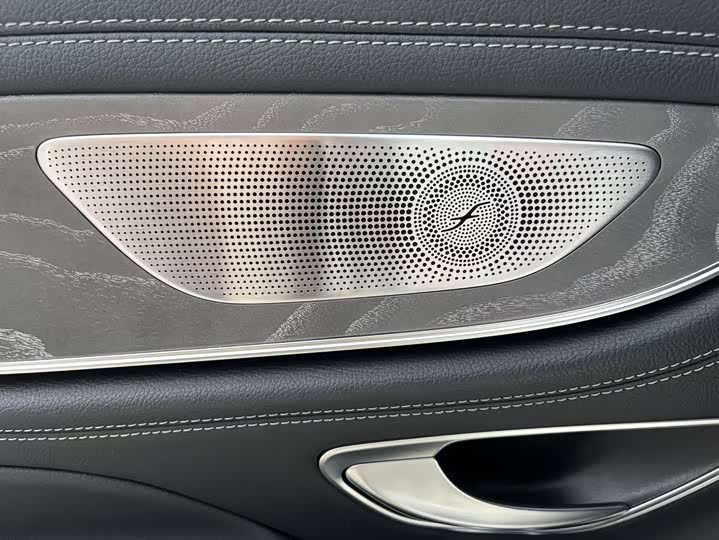 Фото 16 - Mercedes-Benz CLS-Class