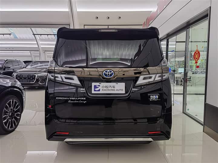Фото 3 - Toyota Vellfire