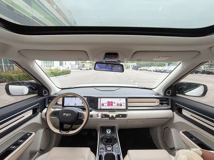 Фото 10 - Geely Icon