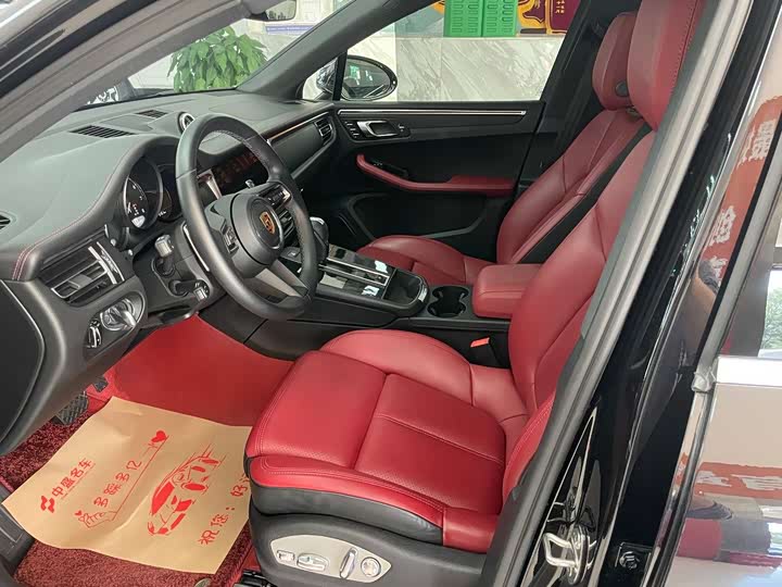 Фото 12 - Porsche Macan