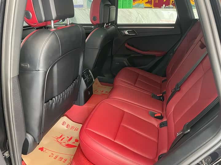 Фото 15 - Porsche Macan