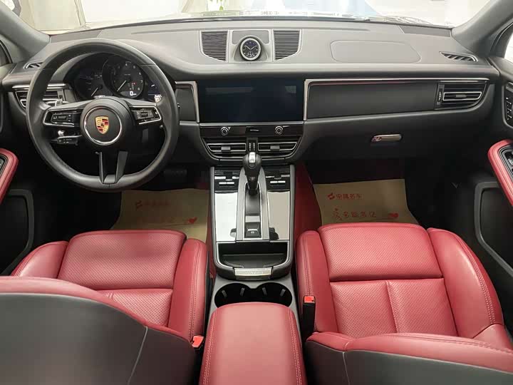 Фото 16 - Porsche Macan