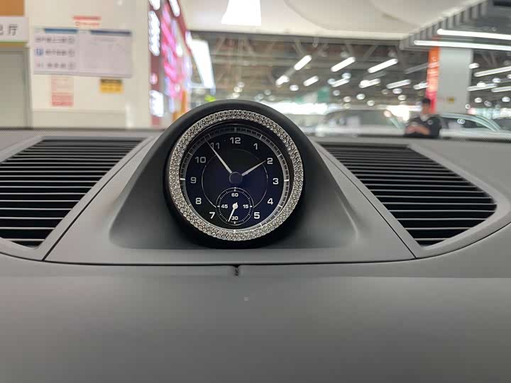 Фото 24 - Porsche Macan