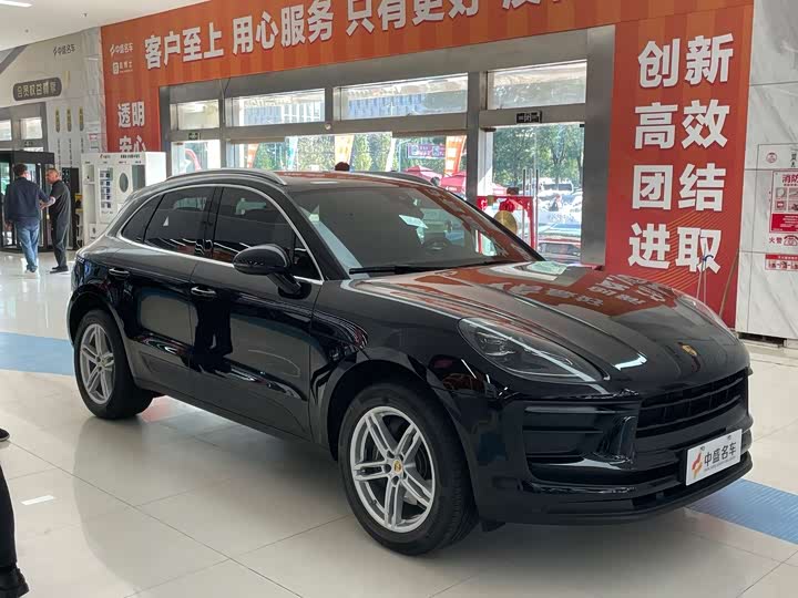 Фото 3 - Porsche Macan