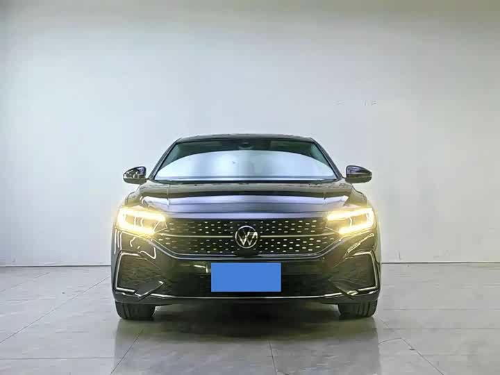 Фото 2 - Volkswagen Passat