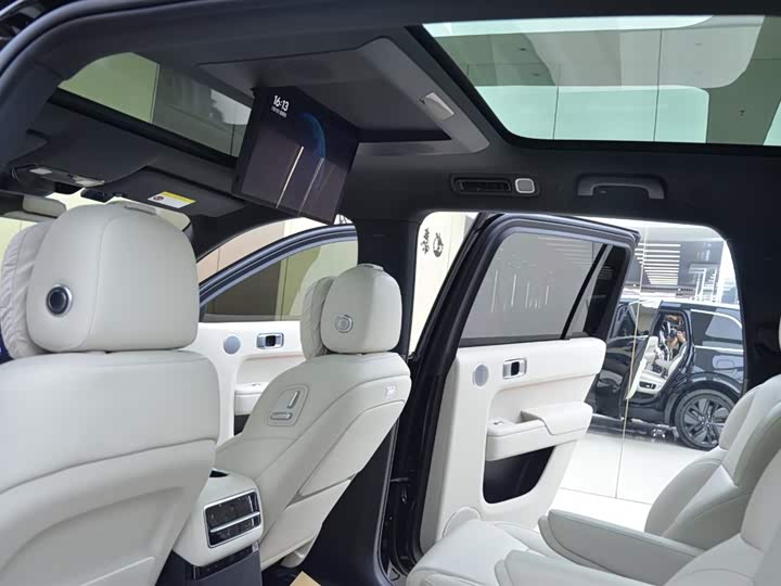 Фото 12 - LiXiang L9