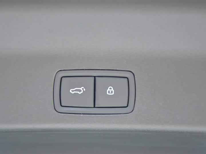 Фото 13 - LiXiang L9