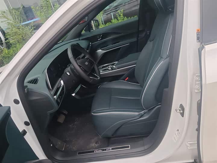 Фото 15 - Cadillac Lyriq