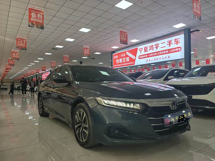 Фото 2 - Honda Accord