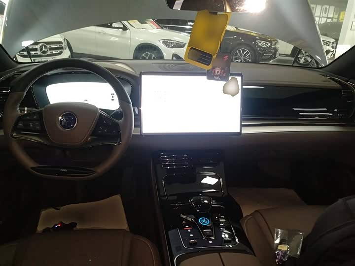 Фото 10 - BYD Han